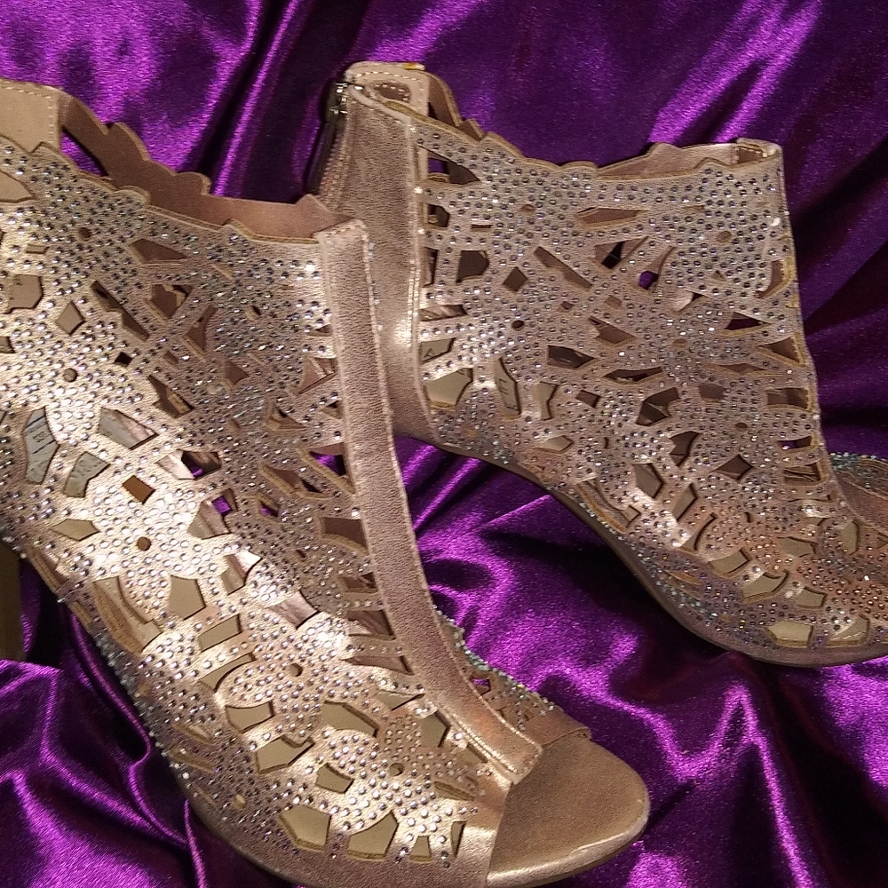 Madeline Stuart Rose Gold And Gold Stilettos